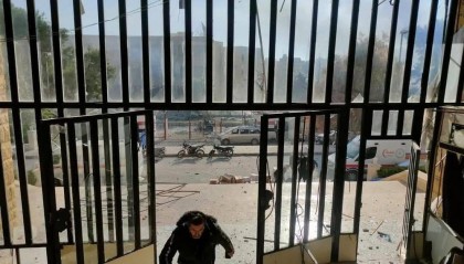 叙利亚空军袭击阿勒颇市中心反政府武装目标