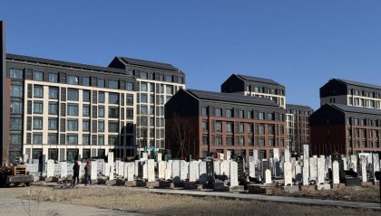 “花500万买坟景房，眼皮子底下就是几百座，太糟心！”