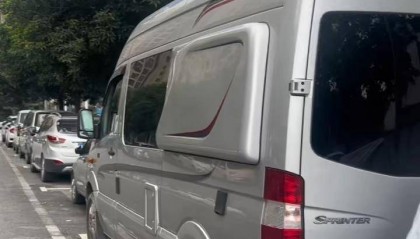 “钥匙在这，我回家了！”上海男子将百万元房车停在南宁街头，请陌生人上车体验