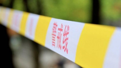 情侣吵架后，女方受言语刺激跳车身亡 男方被判过失致人死亡罪，一审获刑两年半