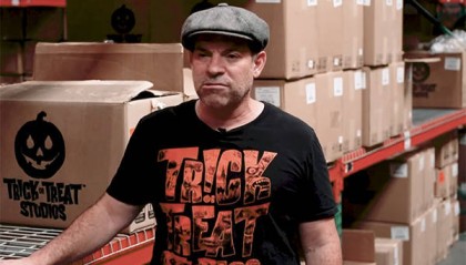 美国人正度过一个“没了中国货、最恐怖”的万圣节，白宫发言人却仍嘴硬