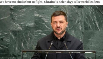 泽连斯基穿黑色服装在联合国发表演讲 会场空了一半