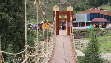 5人遇难24人受伤！新疆伊犁一景区吊桥桥索断裂，亲历者称“现在手还在不断颤抖”