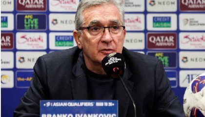 伊万赛后发布会赢得记者集体掌声