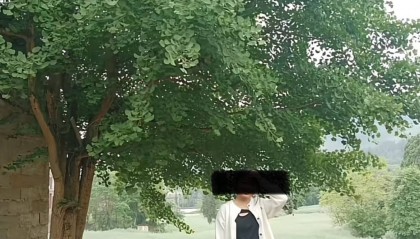 云南曲靖一女孩被同班男生送回家途中杀害，当地警方介入，家属发声