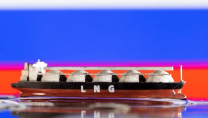 外媒爆：“担忧对美产生新依赖”，欧盟搁置对进口俄罗斯液化天然气实施制裁