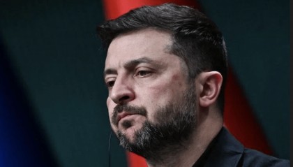 泽连斯基名字首次间接出现在乌克兰贪腐案中，他将如何“退场”？