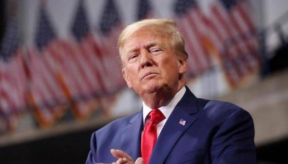 特朗普再就涉台议题发声，沈富雄：民进党看到美国人两脚就软趴趴