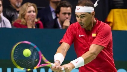 一代传奇谢幕！他，正式退役