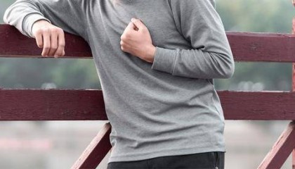 连续上3周夜班后，大二实习生猝死