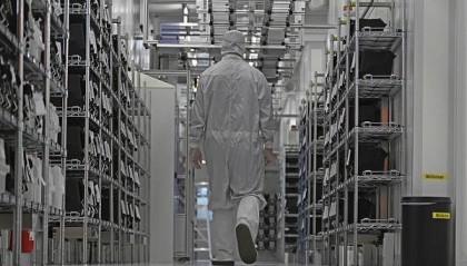 “强制”接管中资芯片企业，荷兰急辩：不是美国让干的，纯属巧合