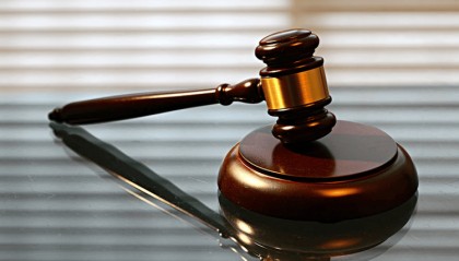 上海一公司总监离职次日钻漏洞订11张“出差”机票！被判刑