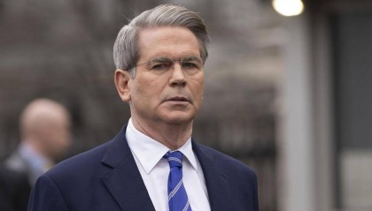 美财长：特朗普“极有可能”在年底前提名新美联储主席