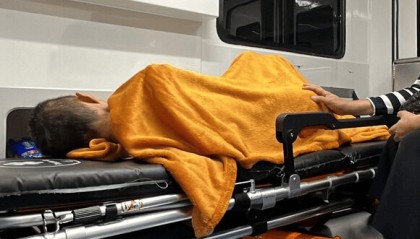 泰国女子被医院宣告脑癌死亡，火化前突然睁眼，现场众人吓到尖叫