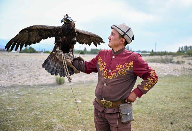 青年说 | 到中亚,奔赴一场激动人心的“探秘”