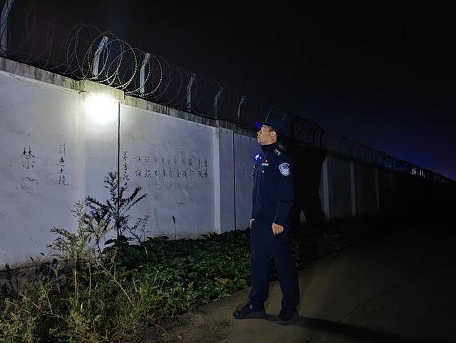 守护钢铁动脉安全!郑州铁路公安处禹州站派出所深入开展铁路线路巡查及安全宣传活动