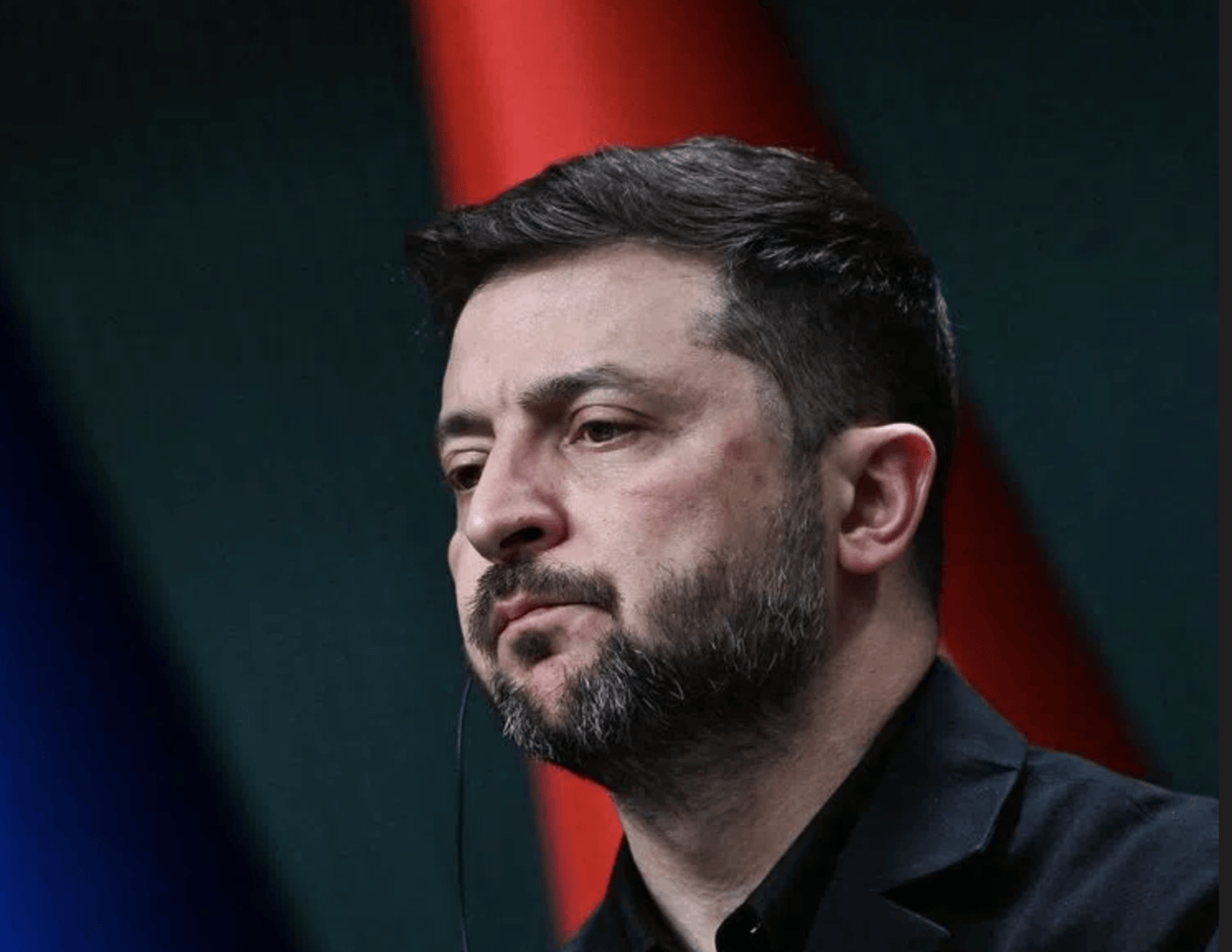 泽连斯基名字首次间接出现在乌克兰贪腐案中,他将如何“退场”?